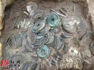Tang and Song dynasty coins hidden in Cishi Pagoda